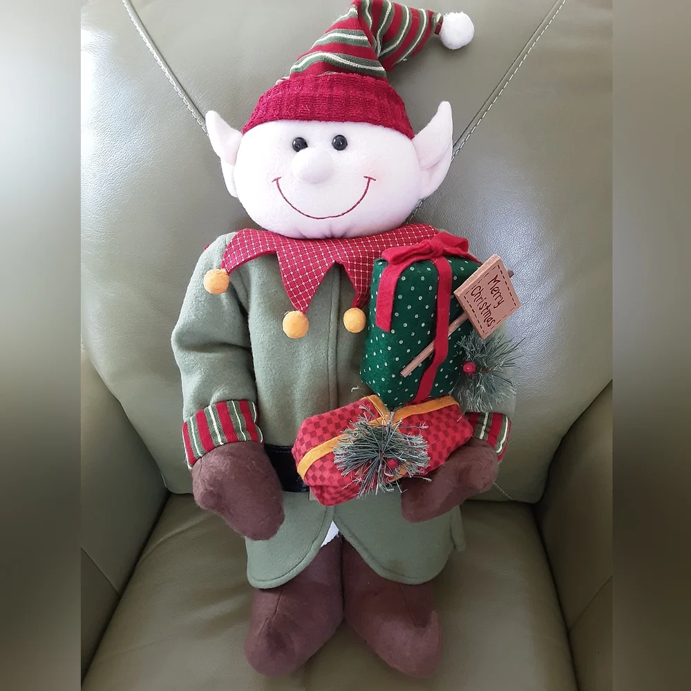 2 Ft Tall Elf Holding Merry Christmas Sign and Gifts - Vtg